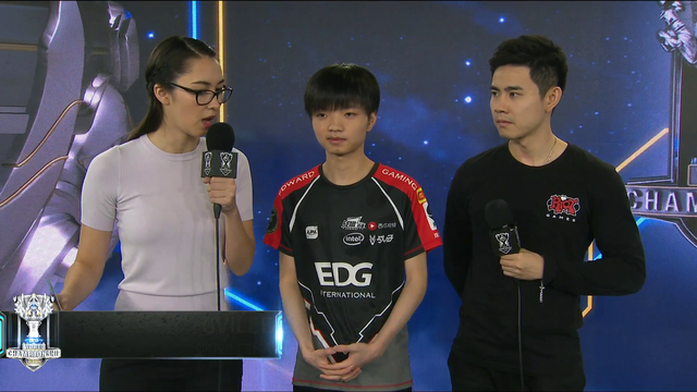 Twitch Chat showing compassion, unity and constructive criticicsm towards a World Championship player during his interview