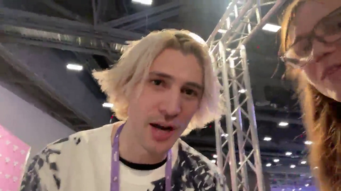 xQc on forsen beating the minecraft record