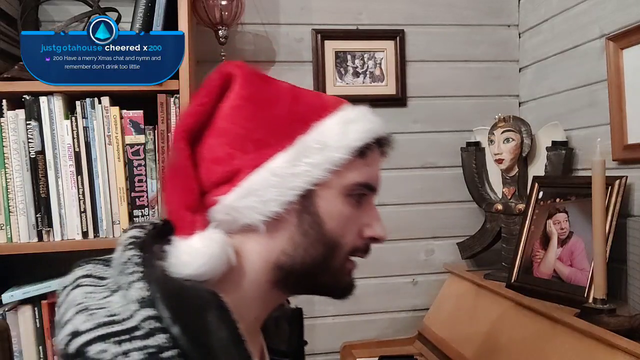 Nymn plays scuffed xQc outro on the piano as the final song before he ditches Nime