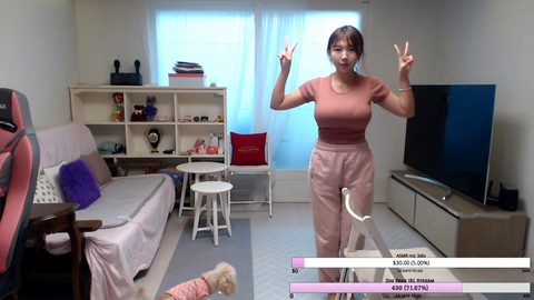 Velvet dances the crab