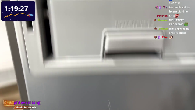 Day 17 of the subathon - Lud fights an ice machine