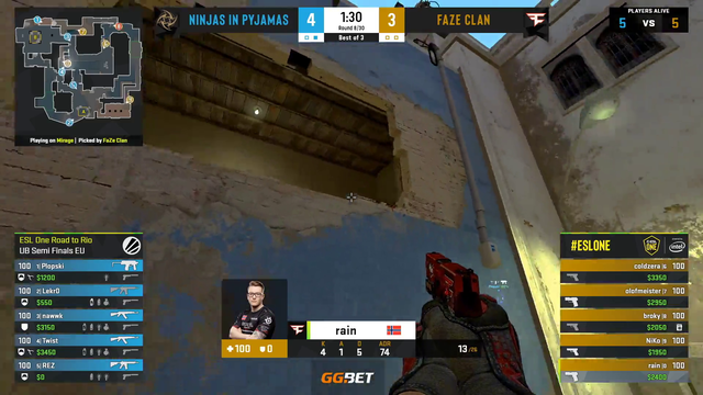 CSGO Commentator gets called out by colleagues for his noobish use of space bar