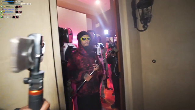 Plaqueboymax jumps Jasontheween & Silky, fights breaks out