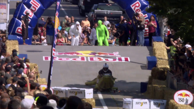 Guy destroys his soapbox car on RedBull stream