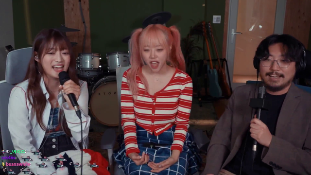 Charming_Jo goes FULL WEEB with Jeewon 지원 & Semi 세미 of Cignature singing “Idol” by YOASOBI