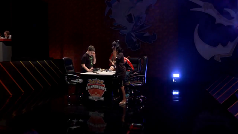 Competitive Pokemon player doesn't take his loss very well