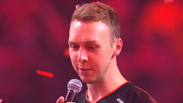 gla1ve eats confetti