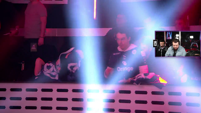 Ibai tilted after his team loses smashes his headphones