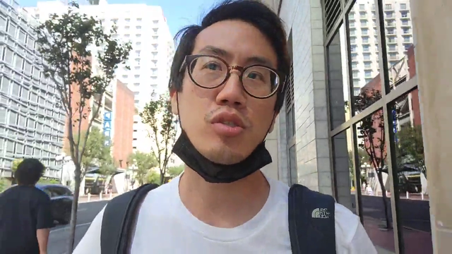 Small streamer claims nobody knows he exists