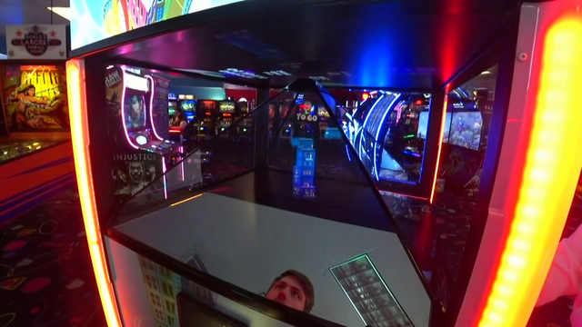Mizkif finally beats the arcade game