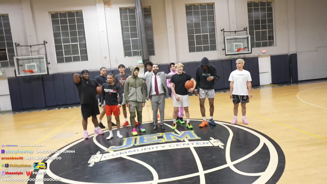 Basketball Court Owner Sets Up FaZe Clan To Say "Stand With Israel"
