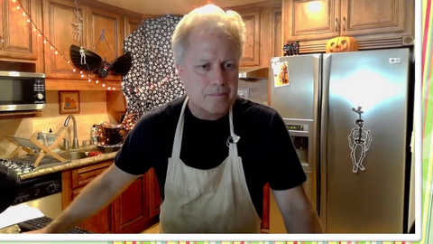 Henry buys a microwave