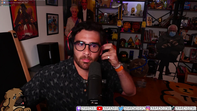 "MOM I'm gaming with T-Pain"