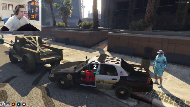 Cops get XQC with a BAIT CAR