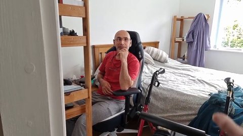 Sliker's dad is watching HASANABI