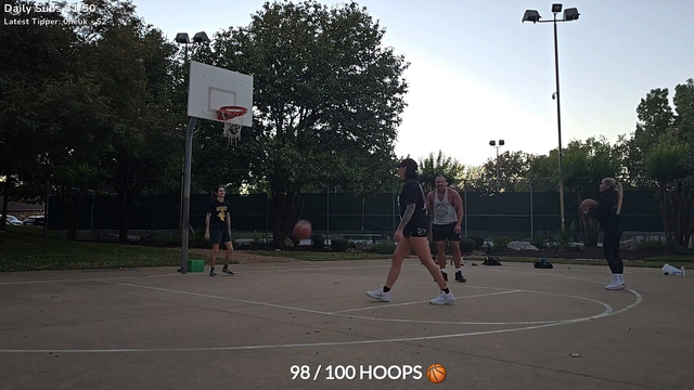 Knut passes the ball to Julia