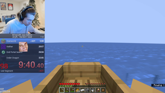 xQc gets scared playing minecraft