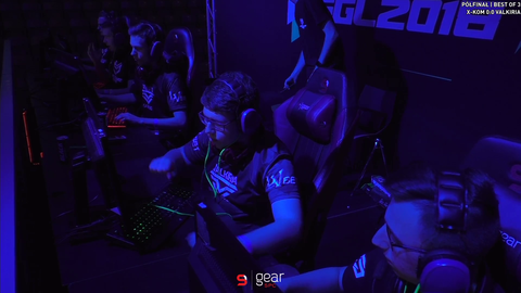 CSGO coach gets fucking eaten by a venue
