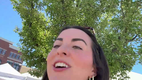 Chlobunny_ hears the sound of freedom
