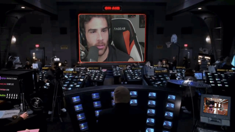 Cockroach interrupts TheSushiDragon's interview w/ HasanAbi