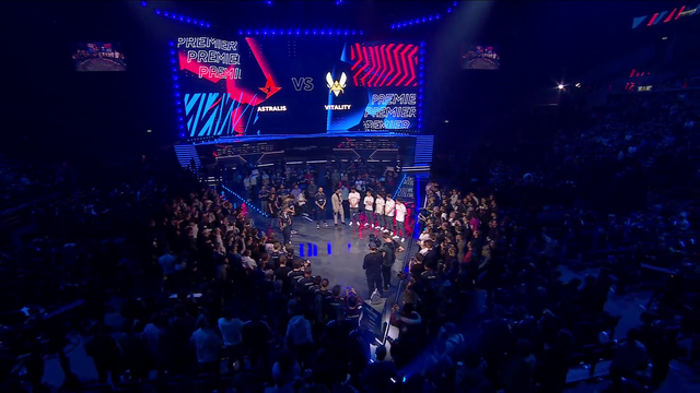 CSGO host stands up to the danish crowd