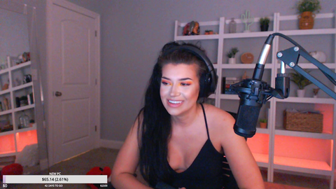 Girl brags about how many guys she's gotten banned on twitch.