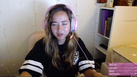Maya Reacts to Sliker's height