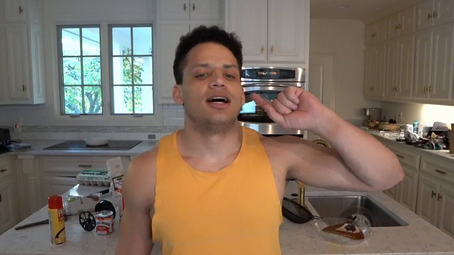 tyler1 asks Macaiyla about her twitter drama