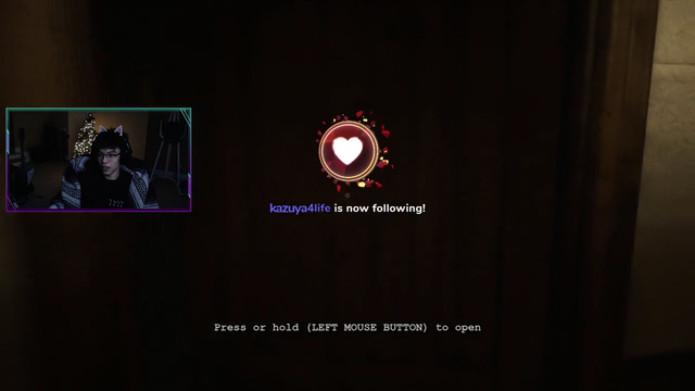 jumpscare leads to monitor fall LULW