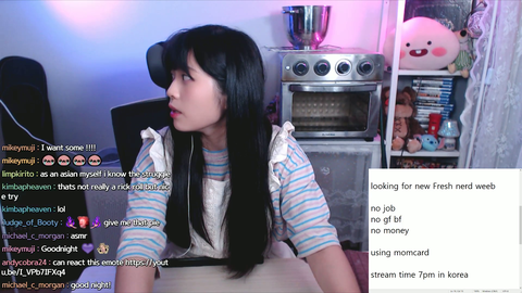 Mom need walnut pie during livestream