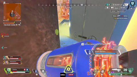 Couple plays an intense Apex Legends late game