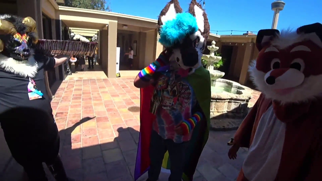 Asmongold appears at the furry con