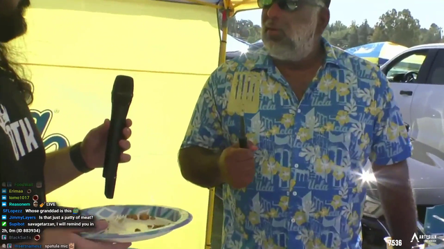 Esfand and a UCLA tailgater discusses American culture