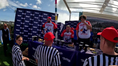 Zoil ate 6 and a half hot dogs during a hot dog contest