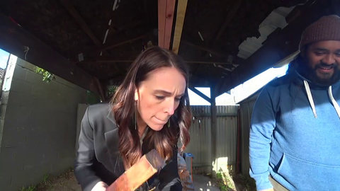 NZ Prime Minister visits broxh_'s Stream