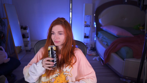 Amouranth was pressured to not go to Shitcamp/Girls Trip and other collab events by husband