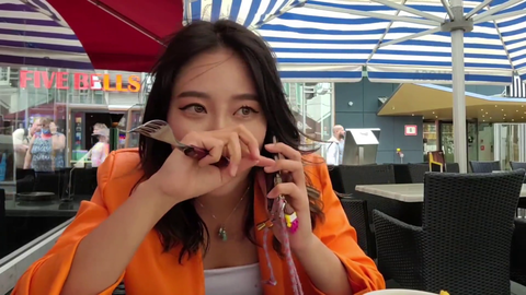 Yuggie finds out she has to stay an extra month in Netherlands to replace her lost passport