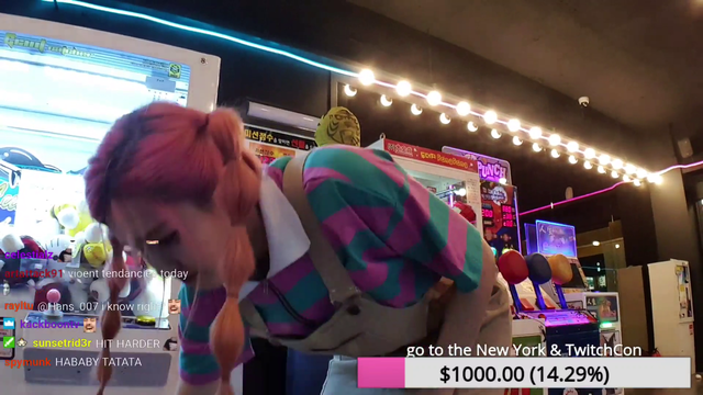 Korean Streamer forgets her money