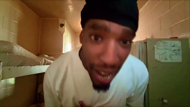 Kick Streamer "Gunsmxkee" Goes Live from Prison
