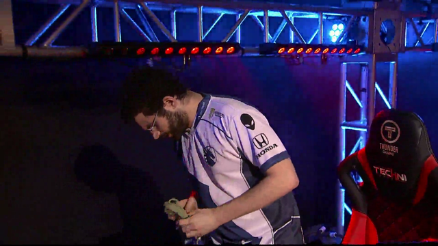 Smash player rage after losing a close set