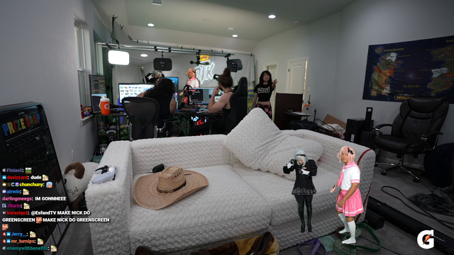 Nicole and Malena model on a green screen