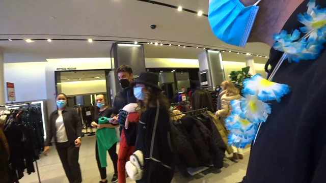 Mizkif loses $20 bet