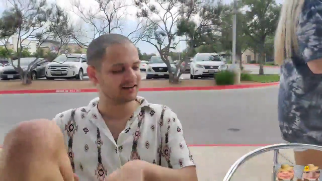 Erobb shows chat whos boss