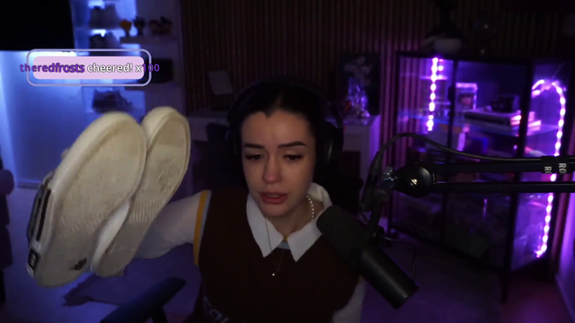 Streamer cries after recent blow up