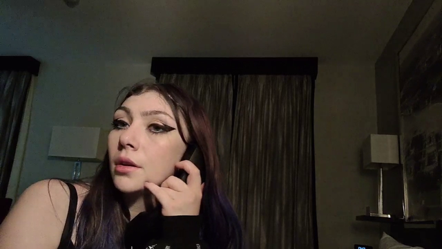 Minx gets in trouble with hotel for being too loud