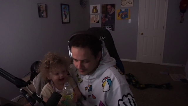 Emmy sneezes with Erobb