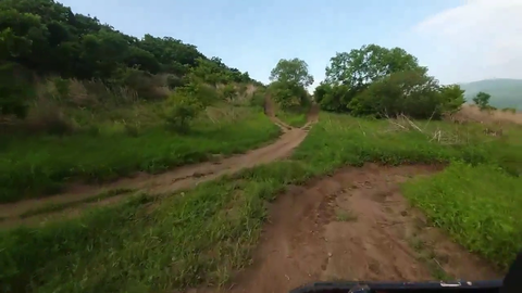 jinny driving at 5km/h