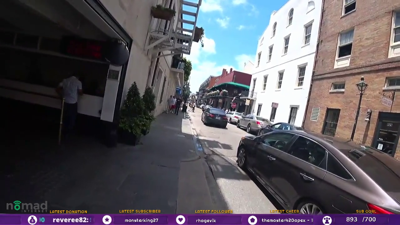 Fight ensues in New Orleans in broad daylight