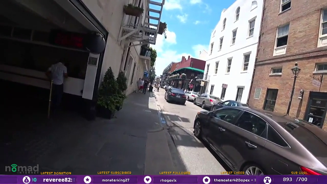 Fight ensues in New Orleans in broad daylight