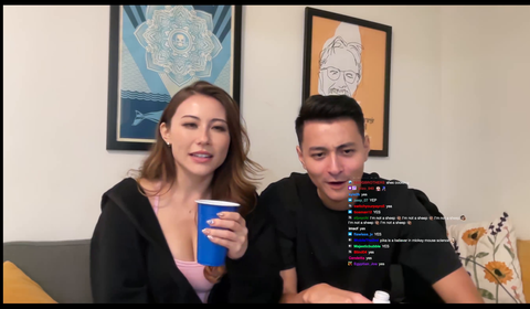 currently falling off twitch streamer being scammed by his sponsor